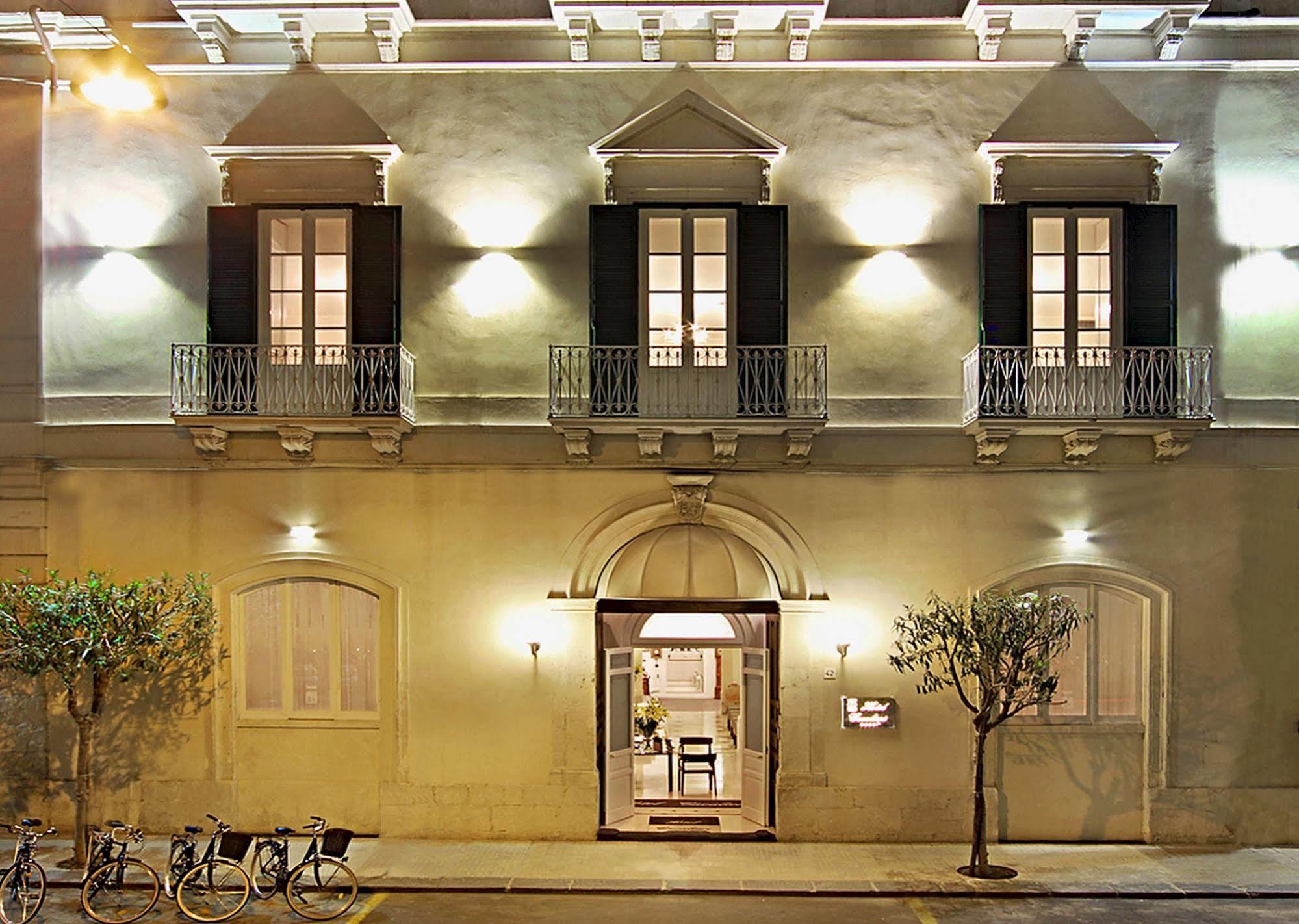 Hotel Palazzo Cavalieri Syrakus Exterior foto